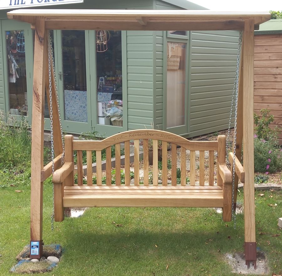 Traditional hand crafted Oak Garden / Park bench seat - Image 2